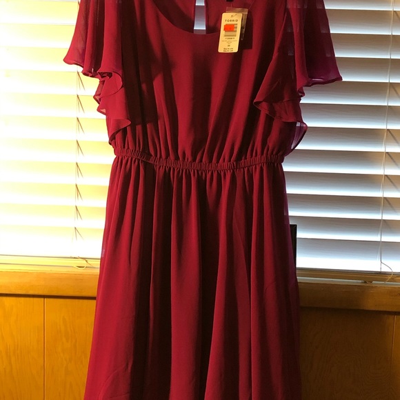 torrid Dresses & Skirts - NWT Fushia Torrid dress (00)
